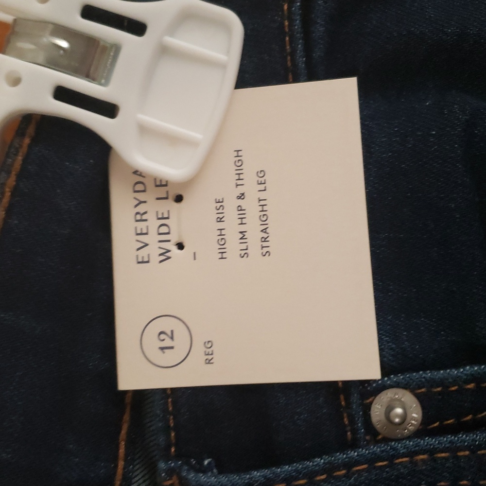 Universal Thread Dark Blue Flare Jeans - Picture 4 of 6